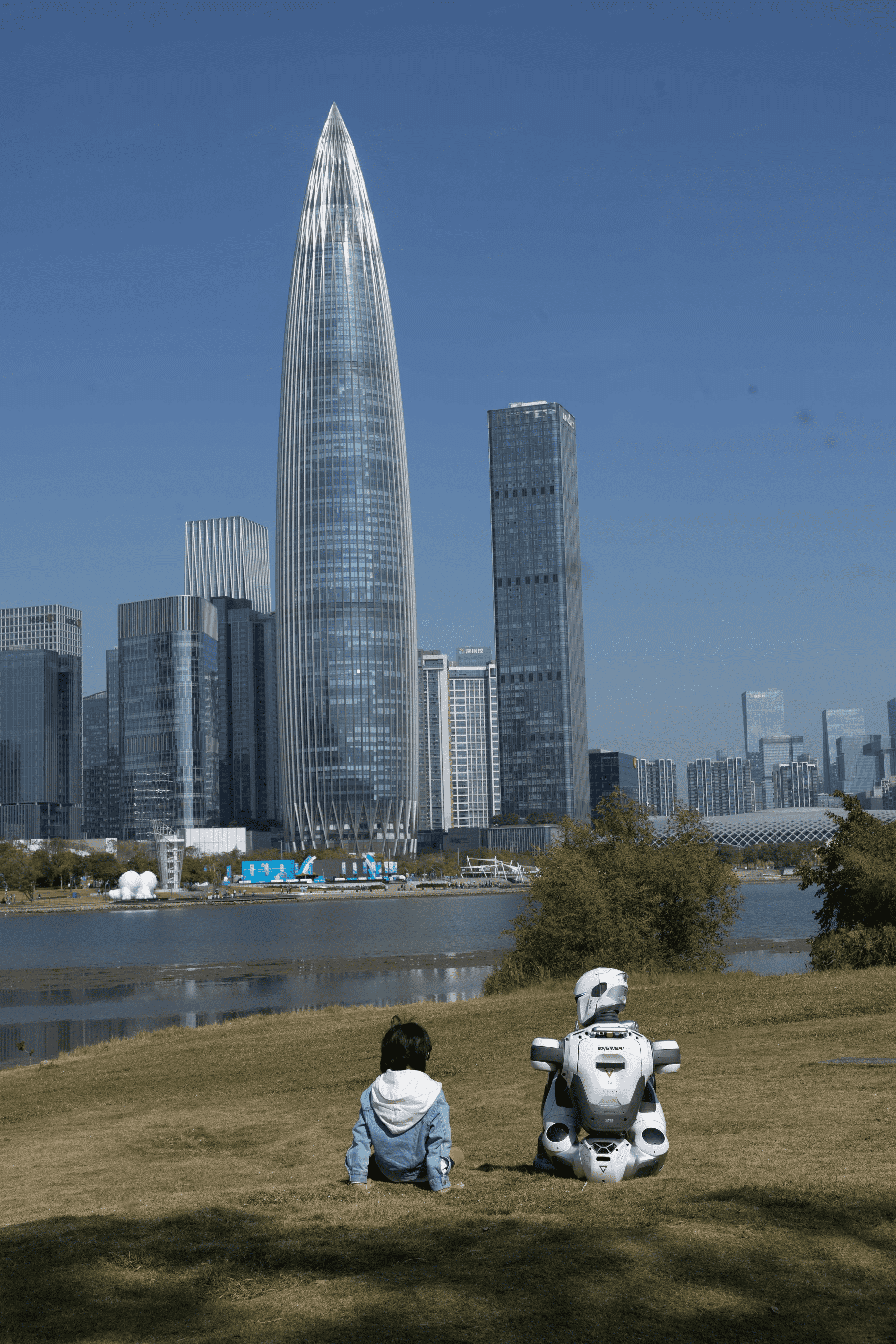 携手众擎，用具身机器人改变世界 